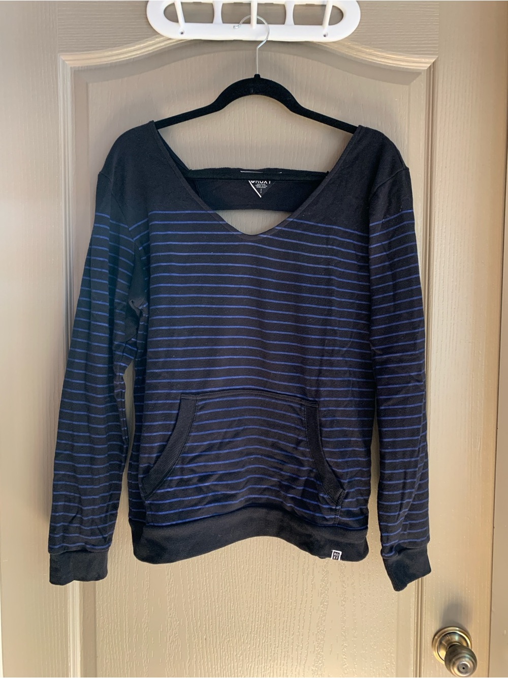 Roxy Striped V-Neck Pullover Sweatshirt Size M Navy Blue Skater Surfer